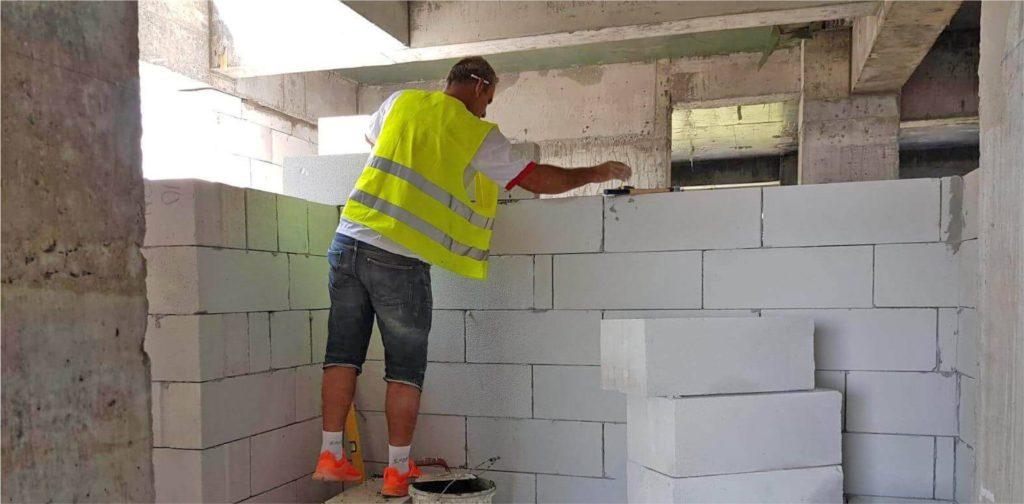 Românii aleg confortul: Crește cererea pentru case spațioase și eficiente energetic construite cu BCA